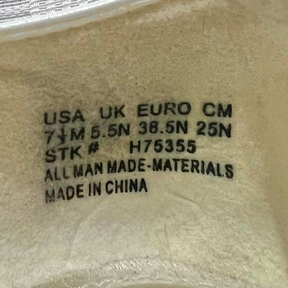 NIB 7.5 Medium Soft Style, A Hush Puppies Company - Picture 7 of 10